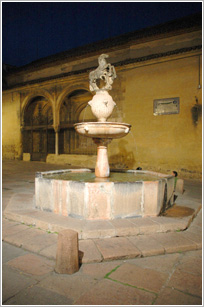 Fuente de la plaza del potro