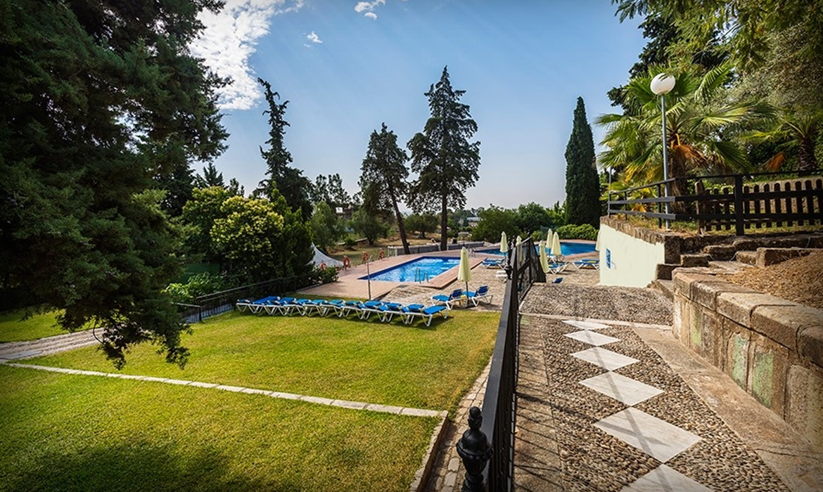 Hotel Abetos del Maestre Escuela (Córdoba - España)