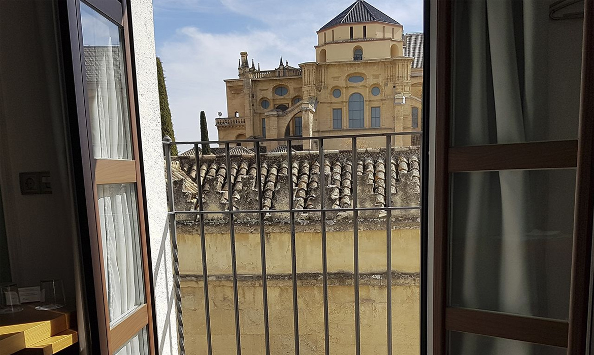 Hotel Caireles (Córdoba - España)