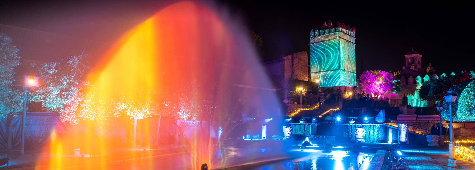 Espectáculo en el Alcázar "Naturaleza Encendida: Raíces"